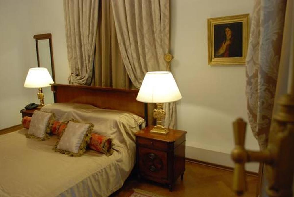 Grand Boutique Hotel Bucareste Exterior foto