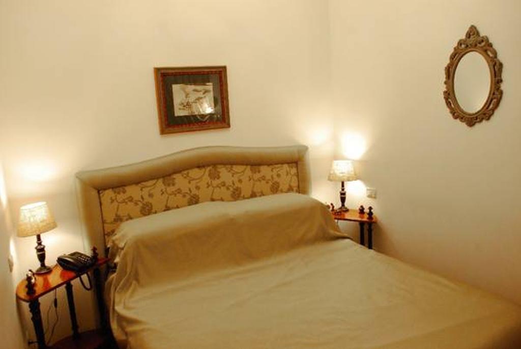 Grand Boutique Hotel Bucareste Exterior foto